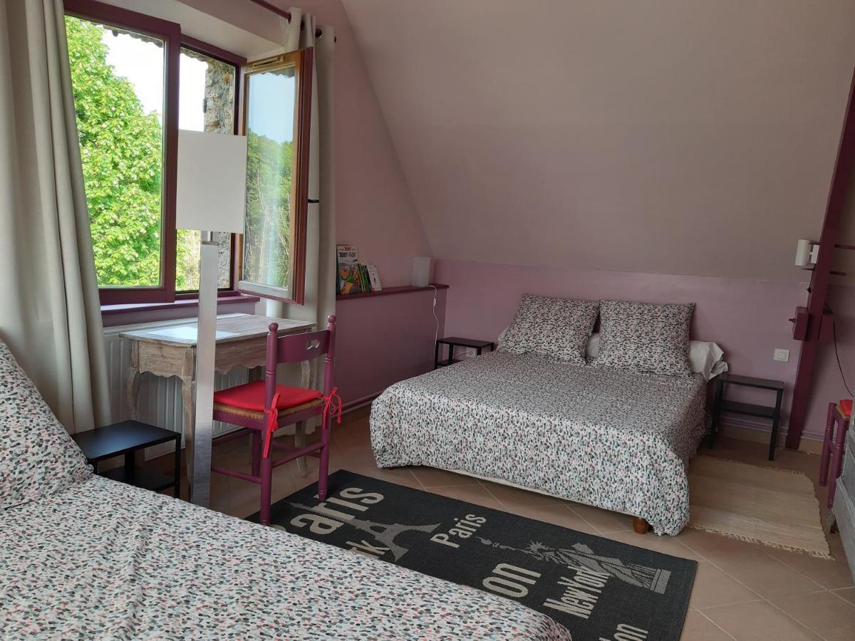 Bed and Breakfast La grange des lisières à Rouvres  Extérieur photo
